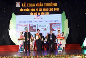 TPBVSK Vương Lão Kiện nhận giải thưởng Sản phẩm vàng vì sức khỏe cộng đồng năm 2021